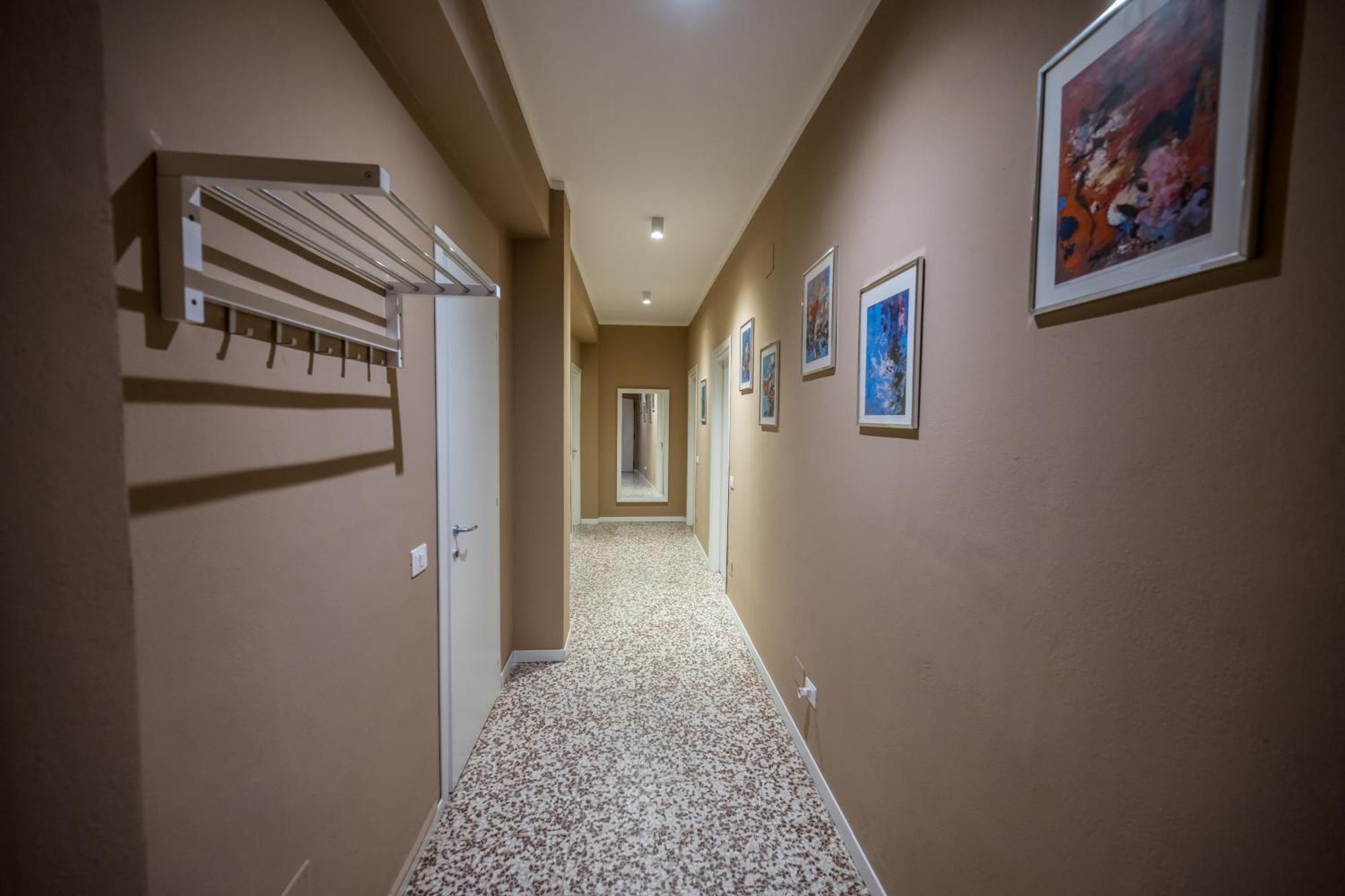 Shortmi Canonica Milan