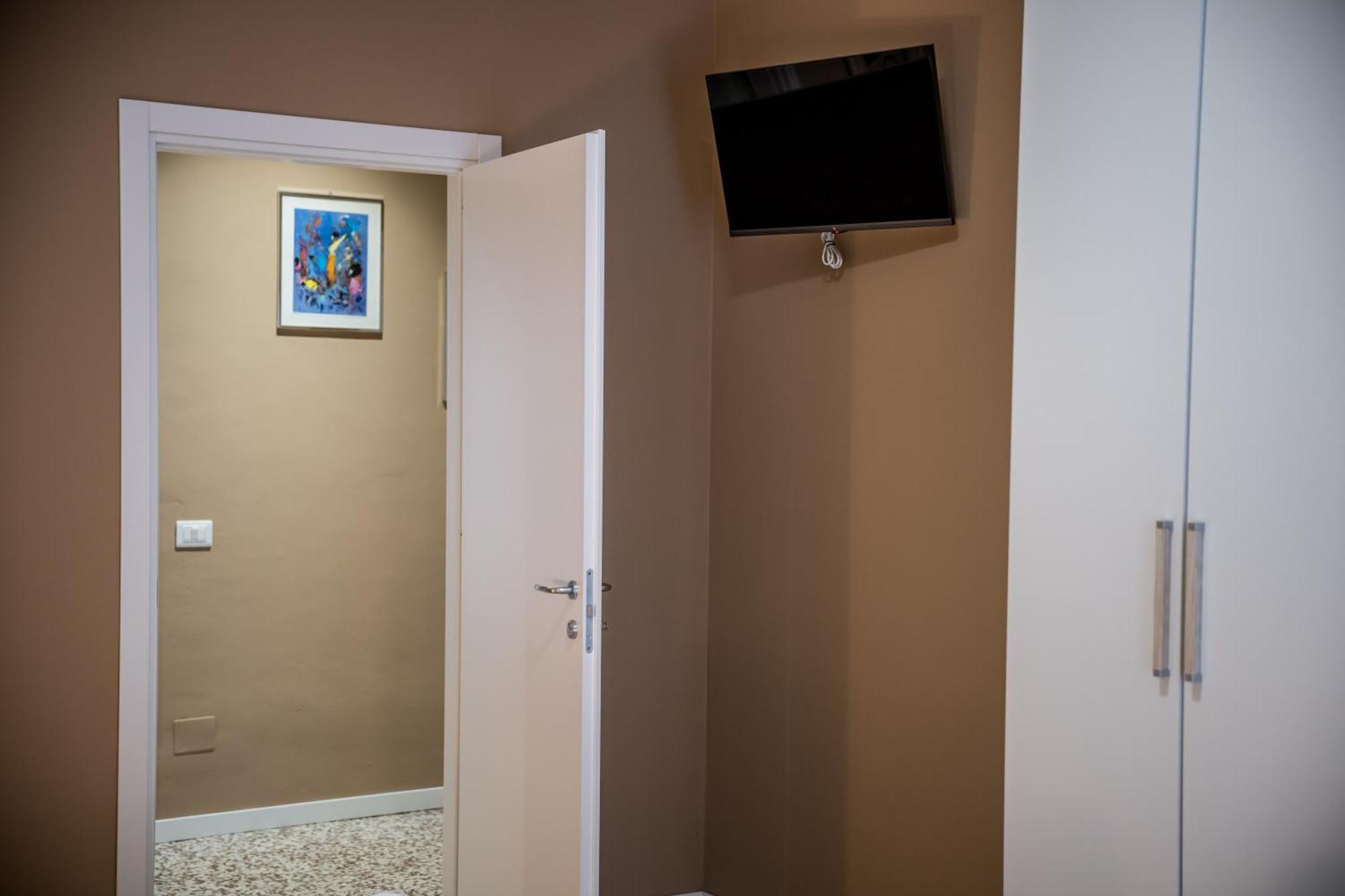 Shortmi Canonica Appartement *